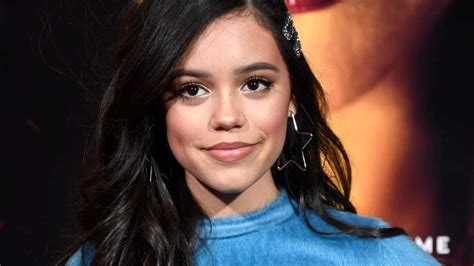 Jenna Ortega: Conheça a Vida e a Fortuna da Atriz。